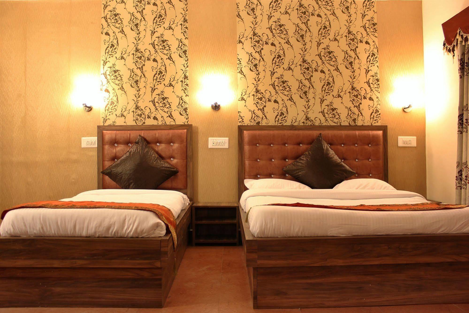 Hotel Walisons Resorts Srīnagar Exterior foto